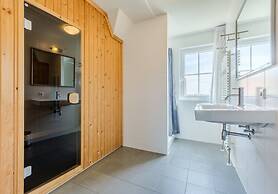 Beachside Villa + Sauna