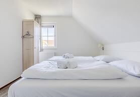 Beachside Villa + Sauna