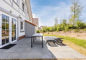 Beachside Villa + Sauna