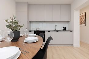 Cosy City Center Apartment by Renters