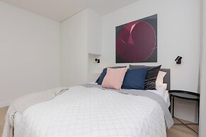 Cosy City Center Apartment by Renters