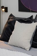 Cosy City Center Apartment by Renters