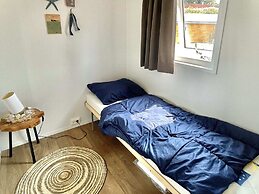 Compact Chalet at 4.5 km. From Rockanje