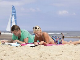 Compact Chalet at 4.5 km. From Rockanje