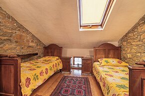 Rustic House Luin
