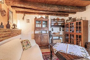 Rustic House Luin