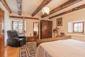 Rustic House Luin