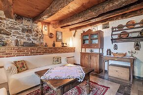 Rustic House Luin