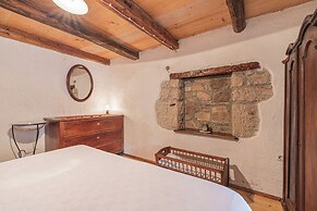 Rustic House Luin
