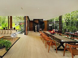 Villa Svarga by Elite Havens