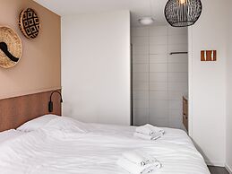Modern, Semi-detached Holiday Home, on a Holiday Park, Only 4.5 km. Fr