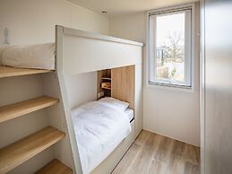 Beautiful Chalet With air Conditioning, in a Holiday Park, 1.5 km From