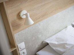 Beautiful Chalet With air Conditioning, in a Holiday Park, 1.5 km From