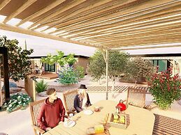 Beautiful Chalet With air Conditioning, in a Holiday Park, 1.5 km From