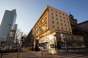 Warsaw City Center Apartments by Renters