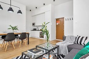 Warsaw City Center Apartments by Renters