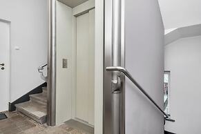 Warsaw City Center Apartments by Renters