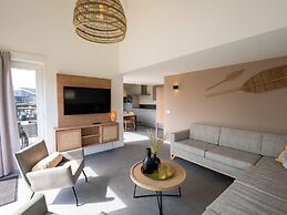 Luxurious Water Villa With 3 Bathrooms