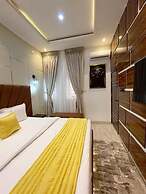 Marathon Hotel and Suites