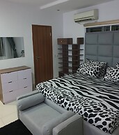 Marathon Hotel and Suites