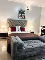 Marathon Hotel and Suites