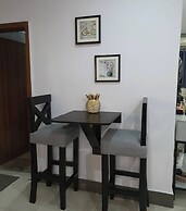 Marathon Hotel and Suites