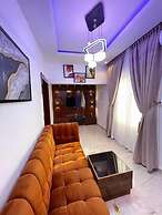 Marathon Hotel and Suites