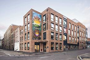 Canvas Bristol
