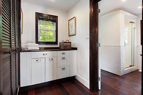 Pura Vida Paradise Luxury Tropical Villa