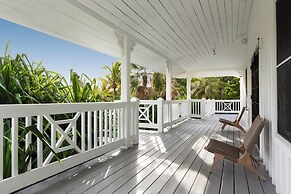 Pura Vida Paradise Luxury Tropical Villa