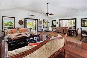 Pura Vida Paradise Luxury Tropical Villa