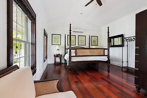 Pura Vida Paradise Luxury Tropical Villa