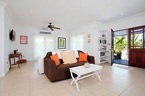 Caribbean Cliffside: Private Waterfront Retreat