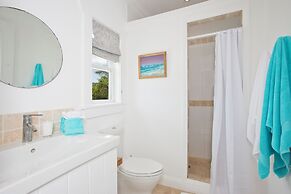 Caribbean Cliffside: Private Waterfront Retreat