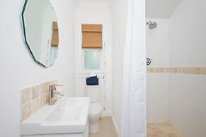 Caribbean Cliffside: Private Waterfront Retreat