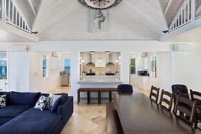 Island Getaway: Charming Cottage Steps From The Beach