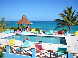 Pink Sand Perfection: Private Cozy Cottage