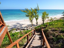 Pink Sand Perfection: Private Cozy Cottage