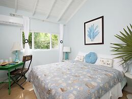 Seaside Escape: Luxury Beach House With Ocean Views