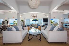 Windermere Wonder: Historic Home With Club Access