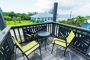 Caribbean Haven: Secluded Retreat With Stunning Ocean Views