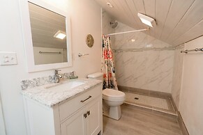 Caribbean Haven: Secluded Retreat With Stunning Ocean Views