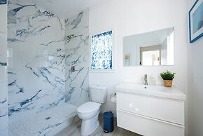 Pink Sand Paradise: Luxury Home On The Beach