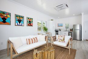 Pink Sand Paradise: Luxury Home On The Beach