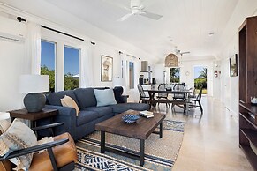 Tropical Paradise: Secluded Villa With Private Beachfront