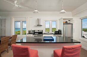 Tropical Paradise: Secluded Villa With Private Beachfront