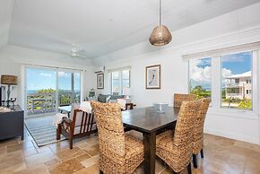 Island Hideout: Quaint Cottage, Moments From The Beach