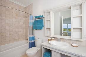 Coastal Retreat: Newly Remodeled Beach House With Pool