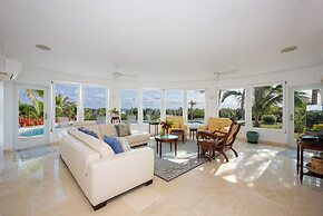 Exquisite Retreat: Contemporary Estate On Pink Sand Beach