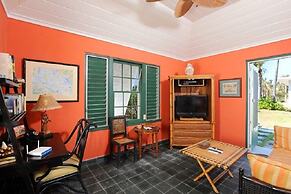 Secluded Paradise: Grand Estate With Kayaks And Snorkeling